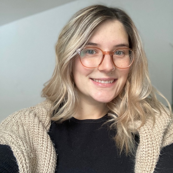 Meet your Posher, Meagan - Picture 1 of 1